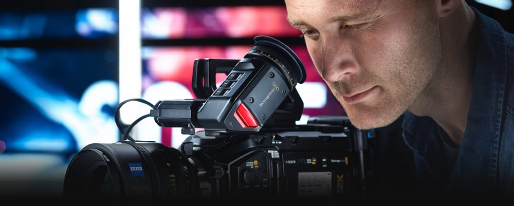 Blackmagic URSA Mini Pro 12K – Kereső és vállkészlet