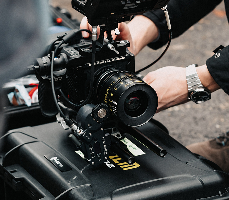 DZOFilm Vespid Prime objektív filmes kamerán
