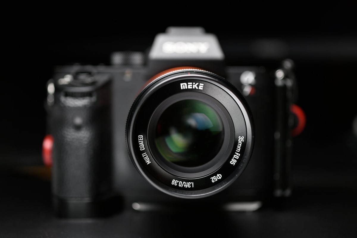 MK-35MM F0.95 Aps-C E