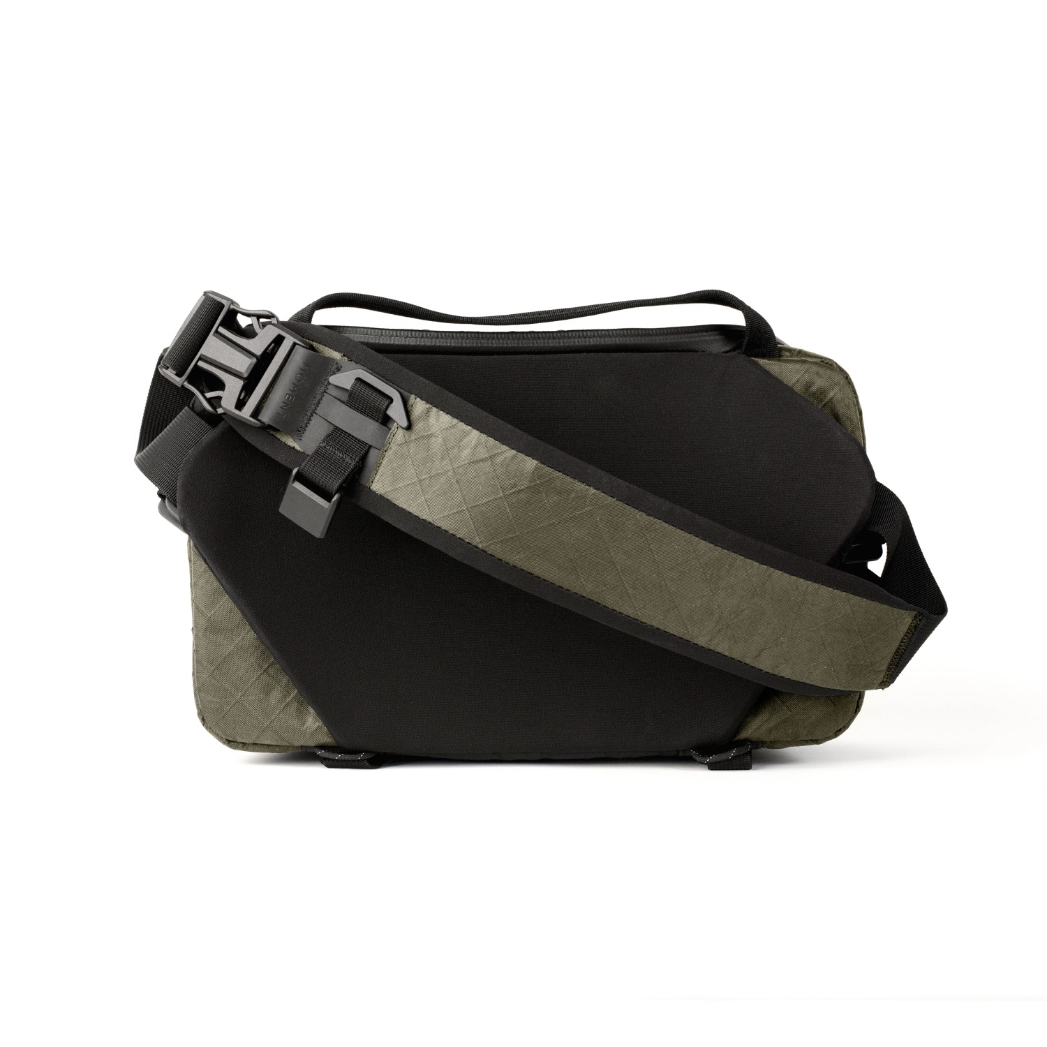 Tvarovaný zadní panel a ramenní popruh Moment Rugged 6 l