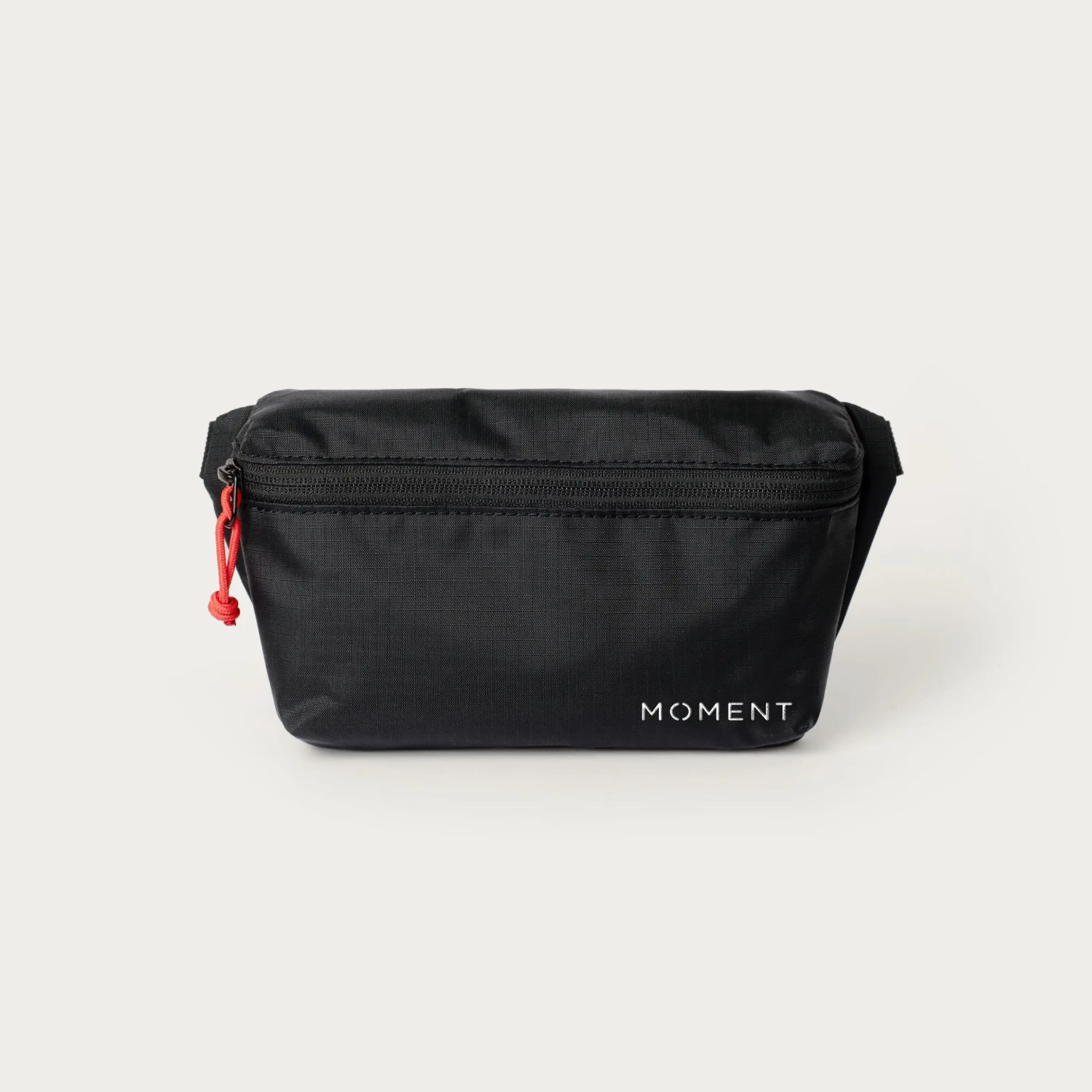 Moment Everything Sling 1L Black