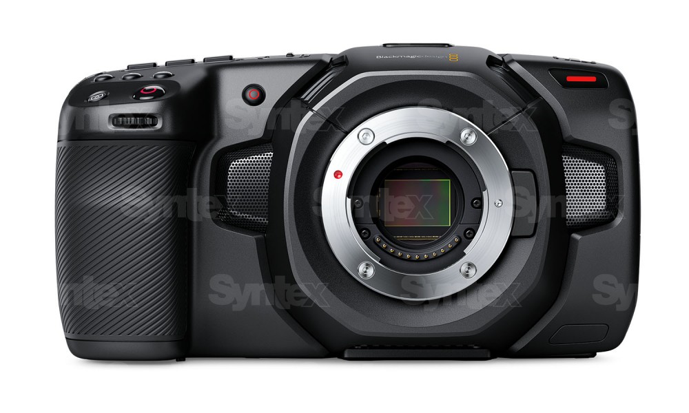 A Blackmagic Pocket Cinema Camera 4K hátulnézete érintőkijelzővel