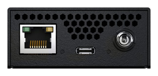 Blackmagic 2110 IP Mini IP to HDMI – A kijelző mögé rejtve