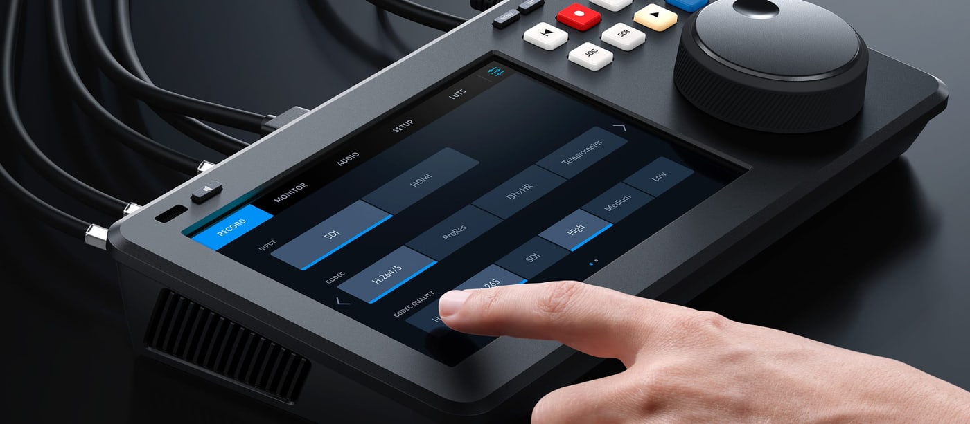 HyperDeck Shuttle 4K Pro 2TB – 7″-os HDR érintőképernyő
