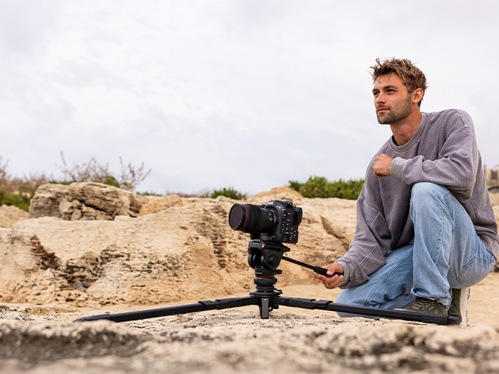 Manfrotto ONE MTONEC karbon hibrid állvány