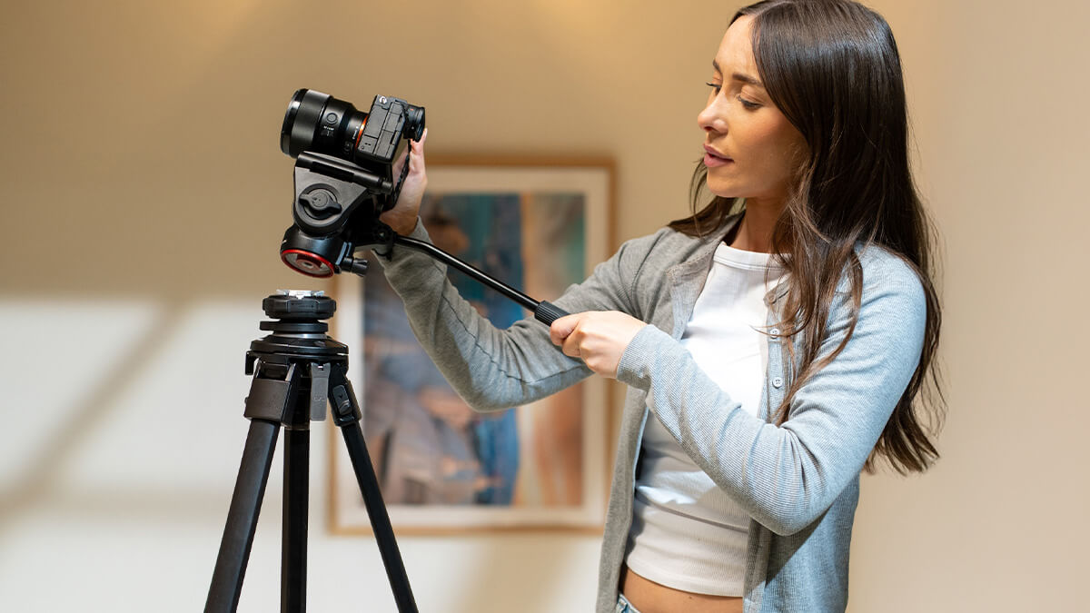 Manfrotto ONE MTONEC karbon hibrid állvány