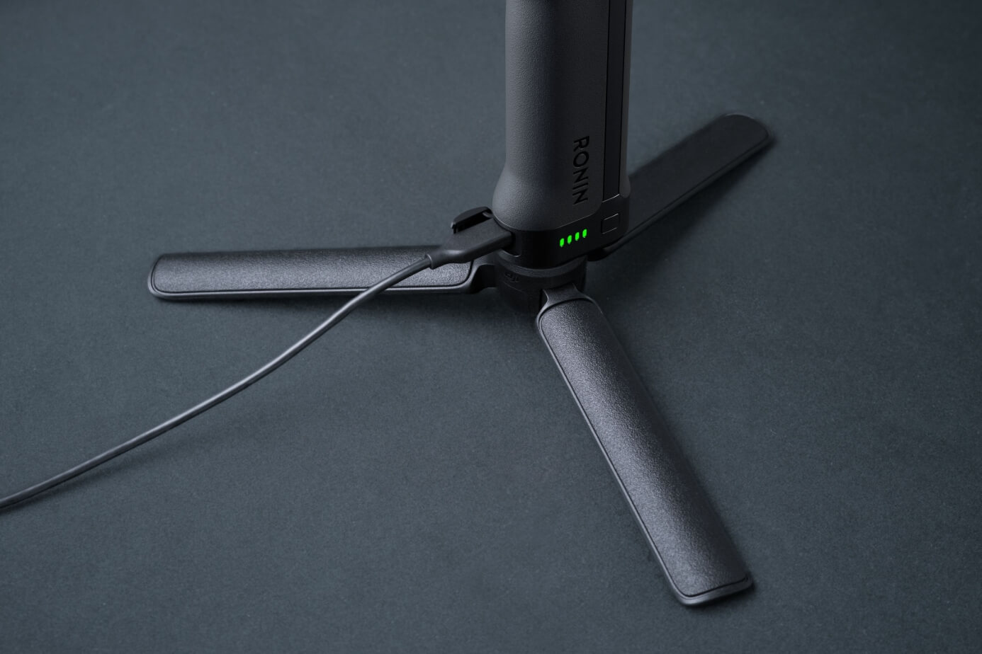 DJI RS 5 – Teljes feltöltés 1 óra alatt