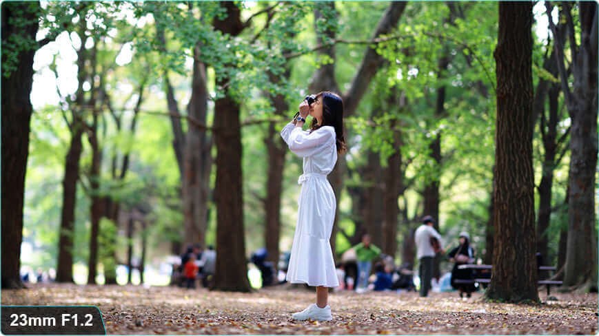 Sirui Sniper 23mm F1,2 APS-C AF objektív, Sony E, fekete – F1,2 és 11 rekeszlamella