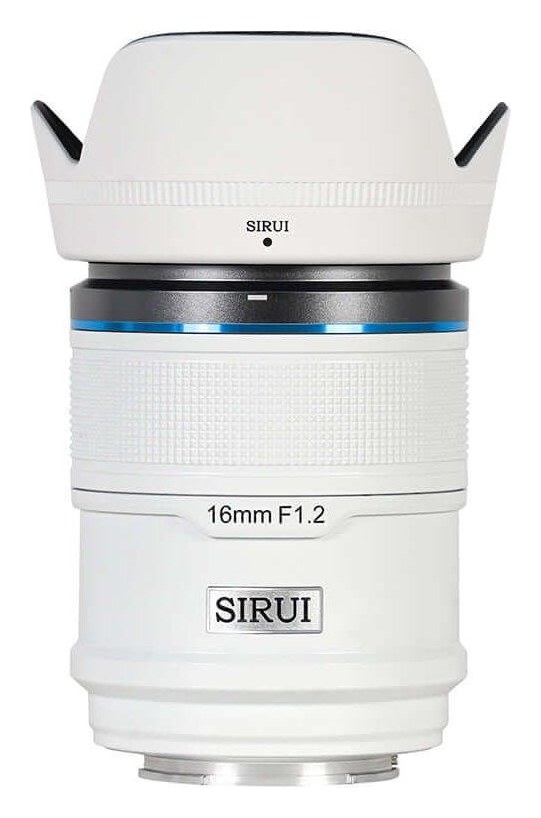 Sirui Sniper 16mm F1,2 APS-C AF objektív, Fuji X, fehér