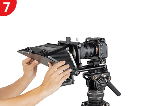 Igazítsd a 95 mm-es hátsó szorítógyűrűt, és szereld fel a matte boxot
