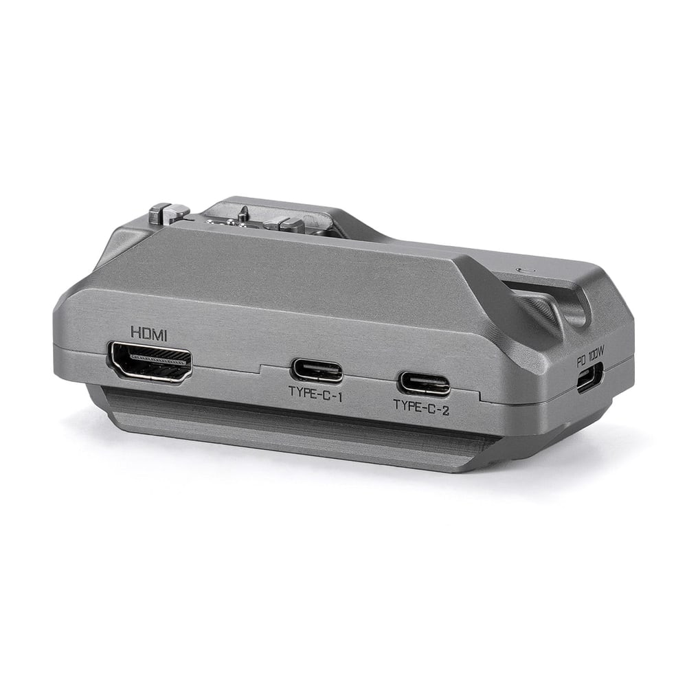 Két USB-C, HDMI és 3,5 mm-es jack