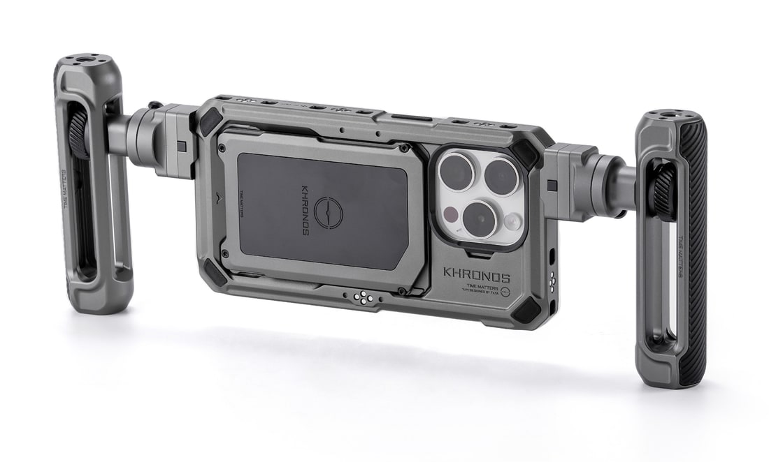 Filmes ketrec a telefon körül