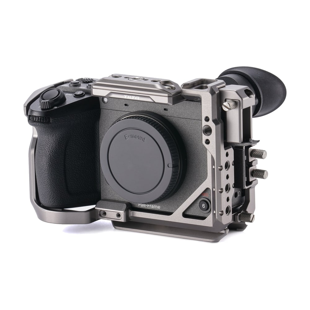 Méretre szabott ketrec a Sony FX2-höz