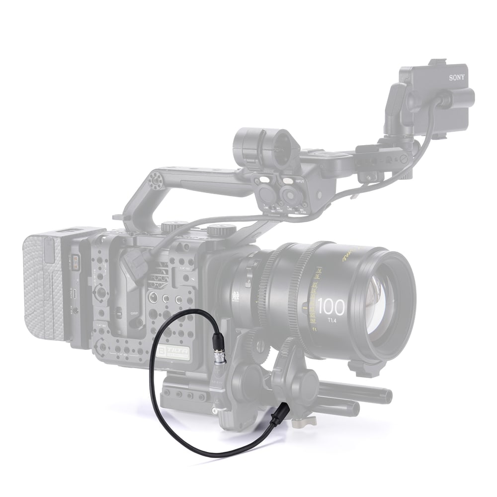 A motor feszültségét hordozza — csak a Nano II motorhoz és az Auto Focus adapterhez