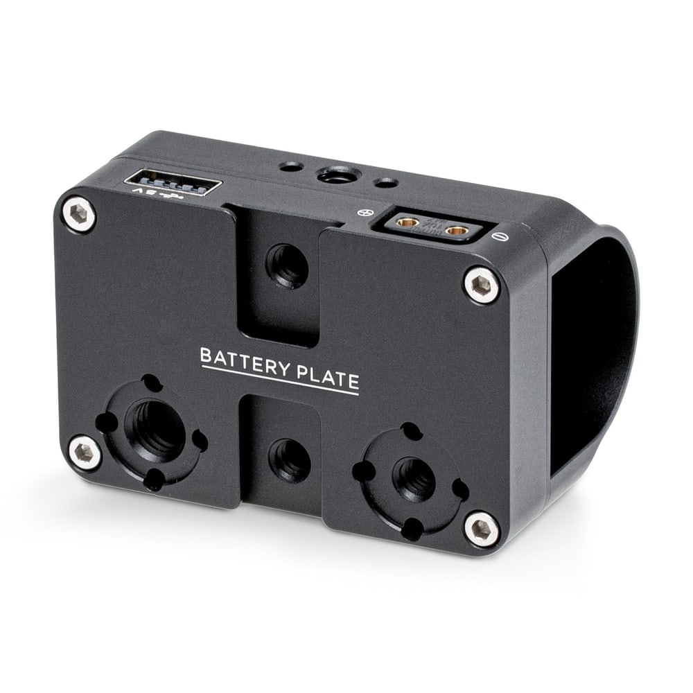 USB 5 V és P-Tap 14,8 V