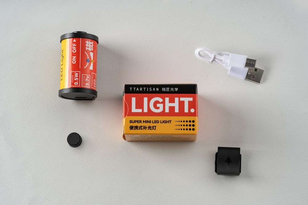 TTArtisan Mini LED Light – A dobozban