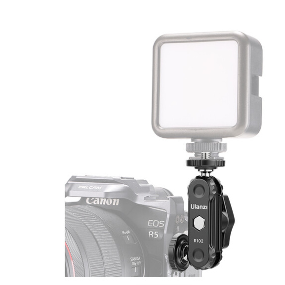 Ulanzi R102 Dual 1/4 Grip – Světlo odsazené od kamery